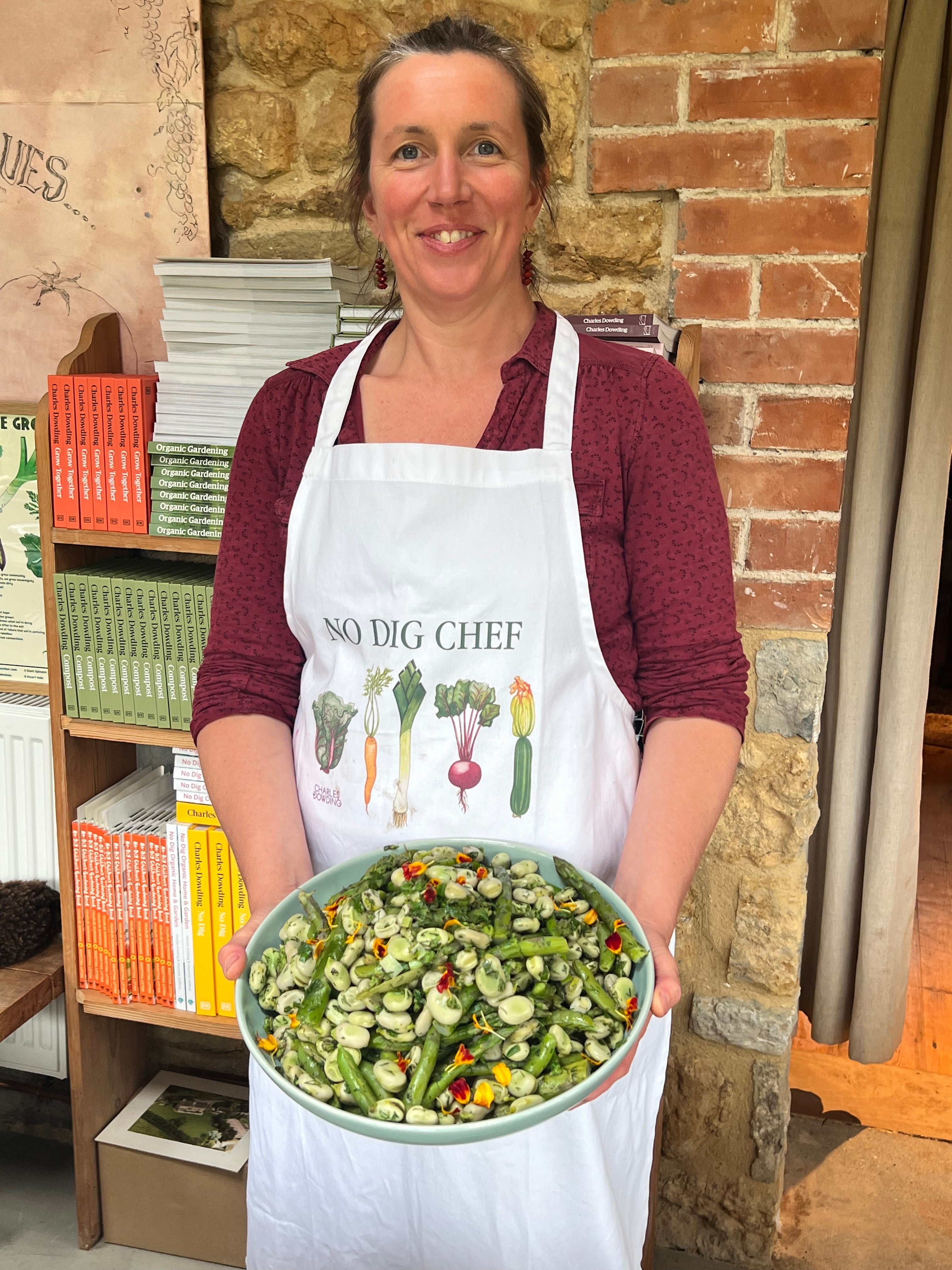 No Dig Chef's Apron